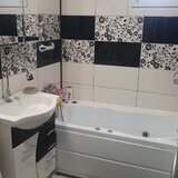 Militari, Gorjului, Uverturii